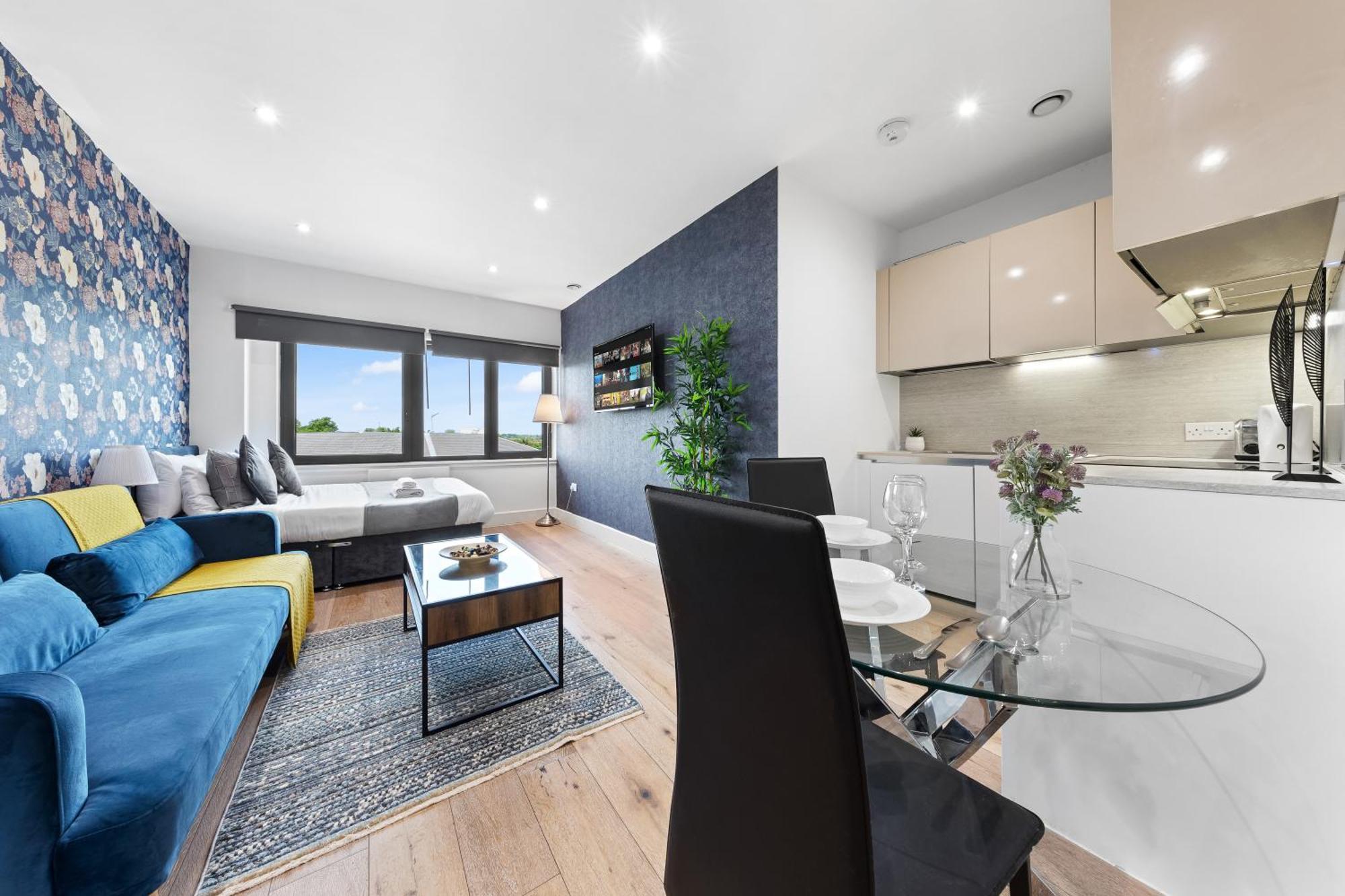 Modern One Bedroom Flat - Sleeps 5 -Near Heathrow - London Ub3 Dış mekan fotoğraf